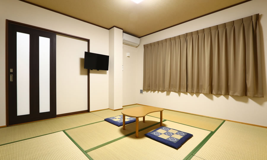 Deluxe Japanese-style room (8 tatami mats size)